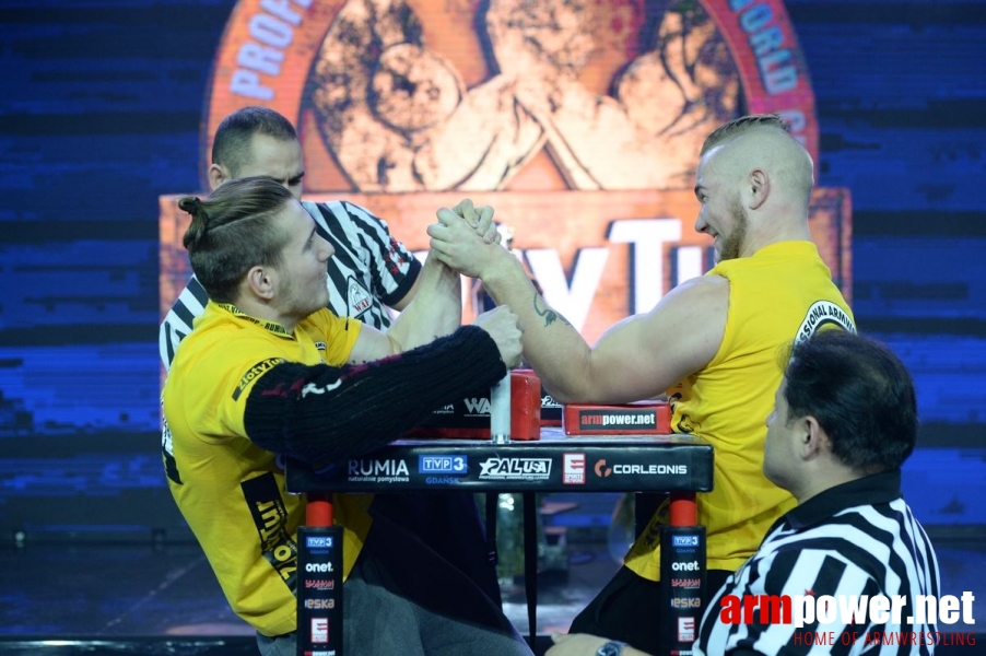 Zloty Tur 2016 - left hand by Mark Kazus # Siłowanie na ręce # Armwrestling # Armpower.net