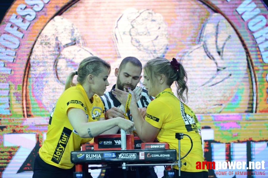 Zloty Tur 2016 - left hand by Mark Kazus # Armwrestling # Armpower.net