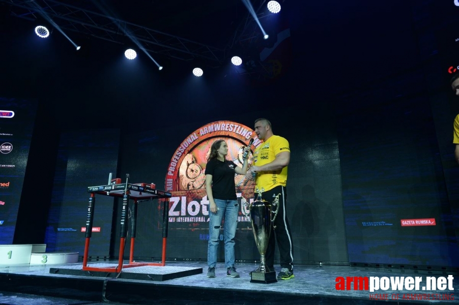 Zloty Tur 2016 - left hand by Mark Kazus # Armwrestling # Armpower.net