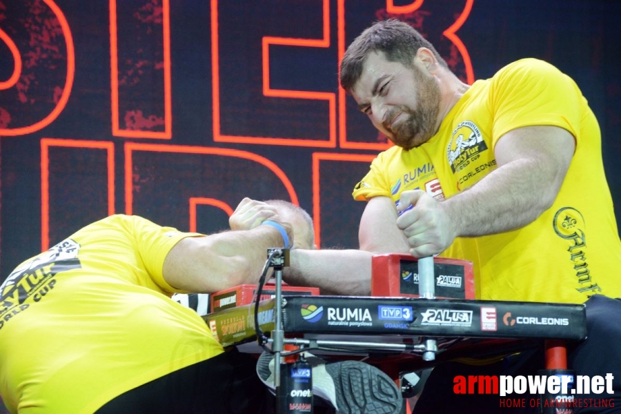 Zloty Tur 2016 - right hand # Armwrestling # Armpower.net