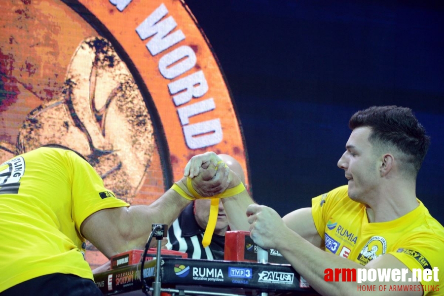 Zloty Tur 2016 - right hand # Siłowanie na ręce # Armwrestling # Armpower.net