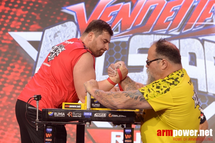 Armfight #48 - Bresnan vs Kvikvinia # Armwrestling # Armpower.net