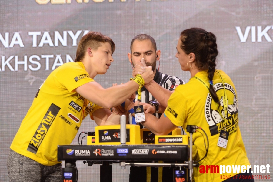 Zloty Tur 2017 - left hand finals # Armwrestling # Armpower.net