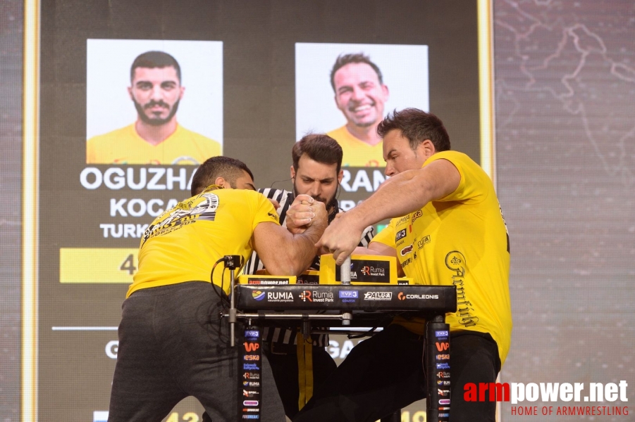 Zloty Tur 2017 - right hand finals # Siłowanie na ręce # Armwrestling # Armpower.net