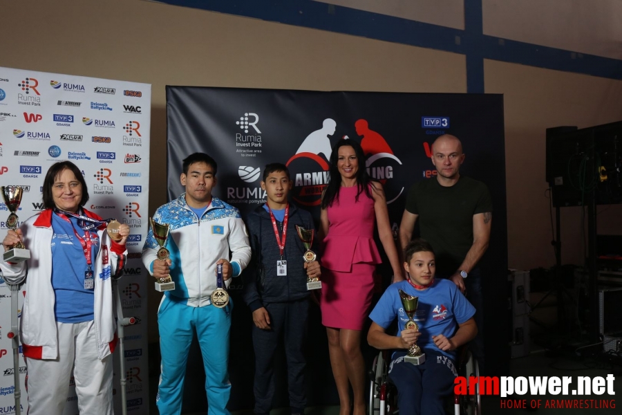 Anna Mazurenko with competitors - Disabled World Cup 2017 # Siłowanie na ręce # Armwrestling # Armpower.net