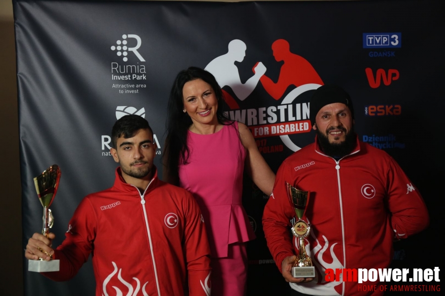 Anna Mazurenko with competitors - Disabled World Cup 2017 # Siłowanie na ręce # Armwrestling # Armpower.net