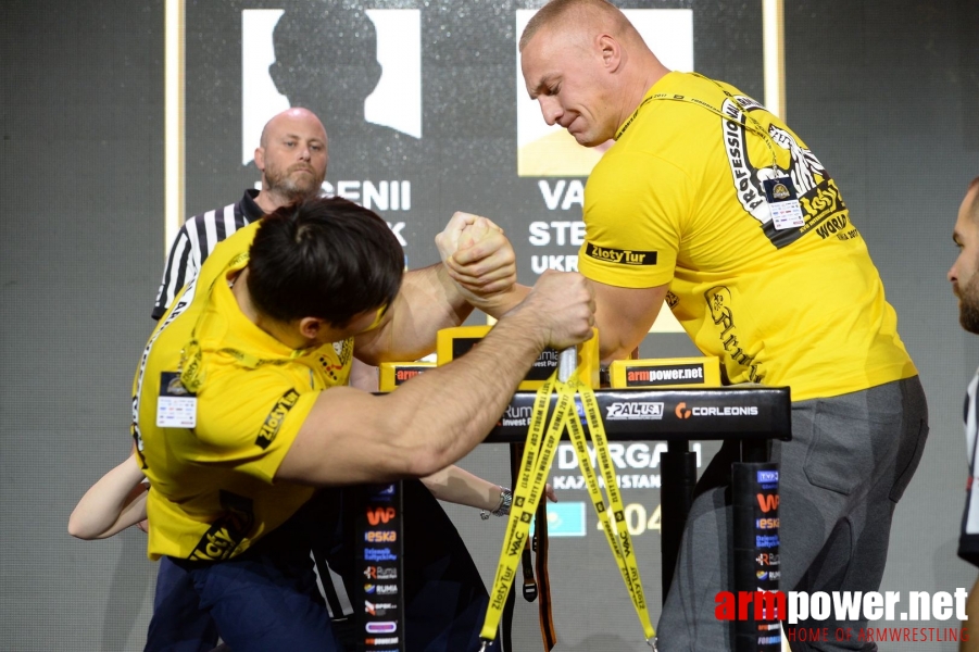 Zloty Tur 2017 - left hand eliminations # Siłowanie na ręce # Armwrestling # Armpower.net