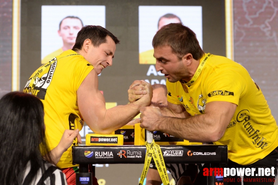 Zloty Tur 2017 - right hand eliminations # Armwrestling # Armpower.net