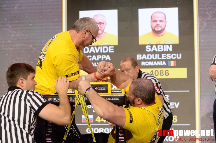 Zloty Tur 2017 - right hand eliminations # Armwrestling # Armpower.net