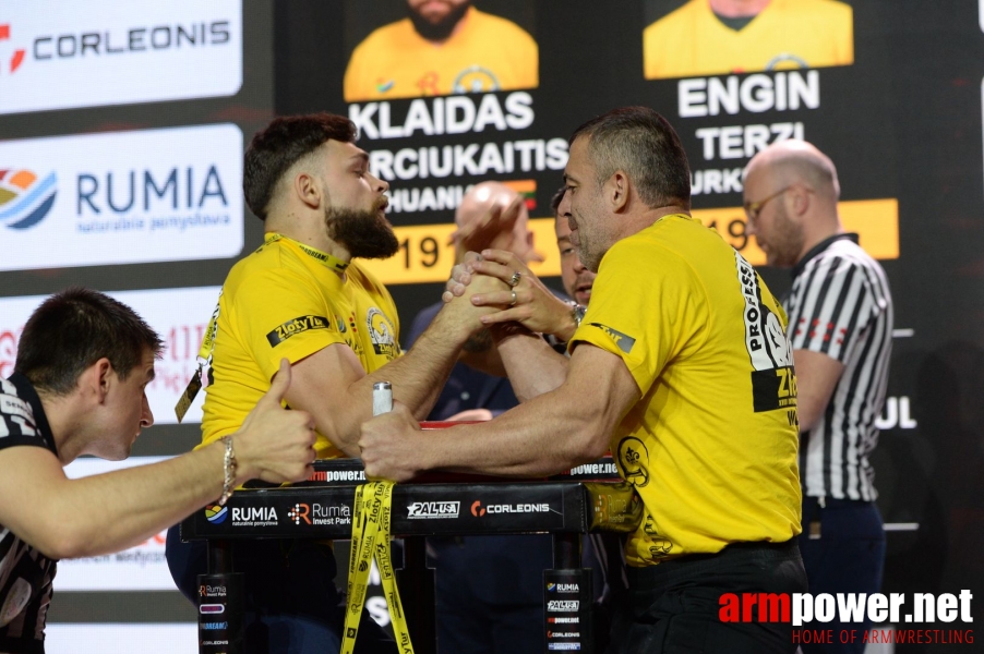 Zloty Tur 2018 - eliminations right hand # Siłowanie na ręce # Armwrestling # Armpower.net