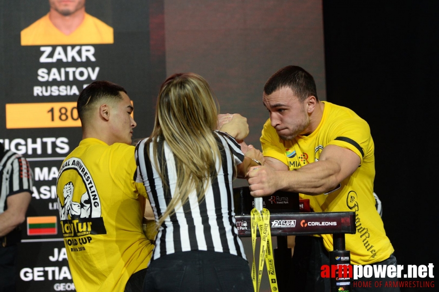 Zloty Tur 2018 - eliminations right hand # Armwrestling # Armpower.net