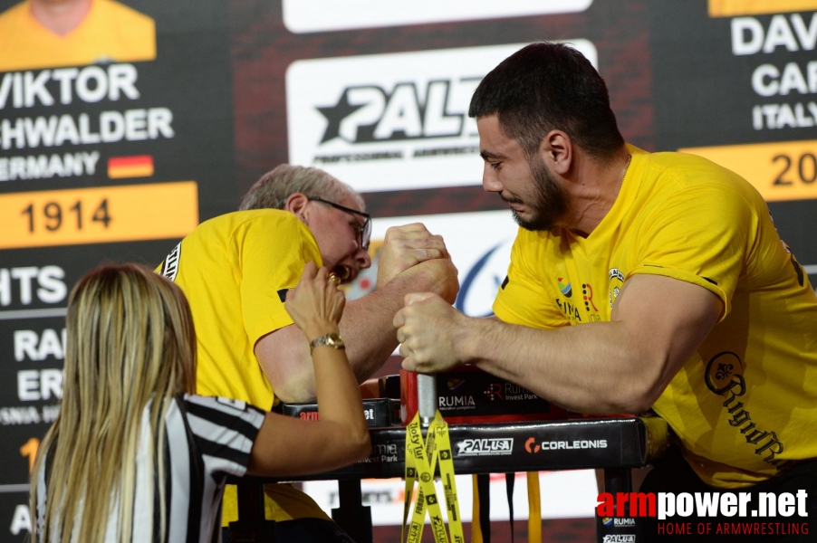 Zloty Tur 2018 - eliminations right hand # Armwrestling # Armpower.net