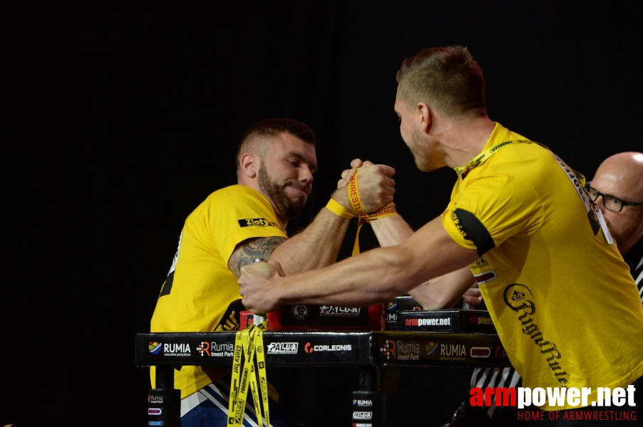 Zloty Tur 2018 - eliminations right hand # Armwrestling # Armpower.net