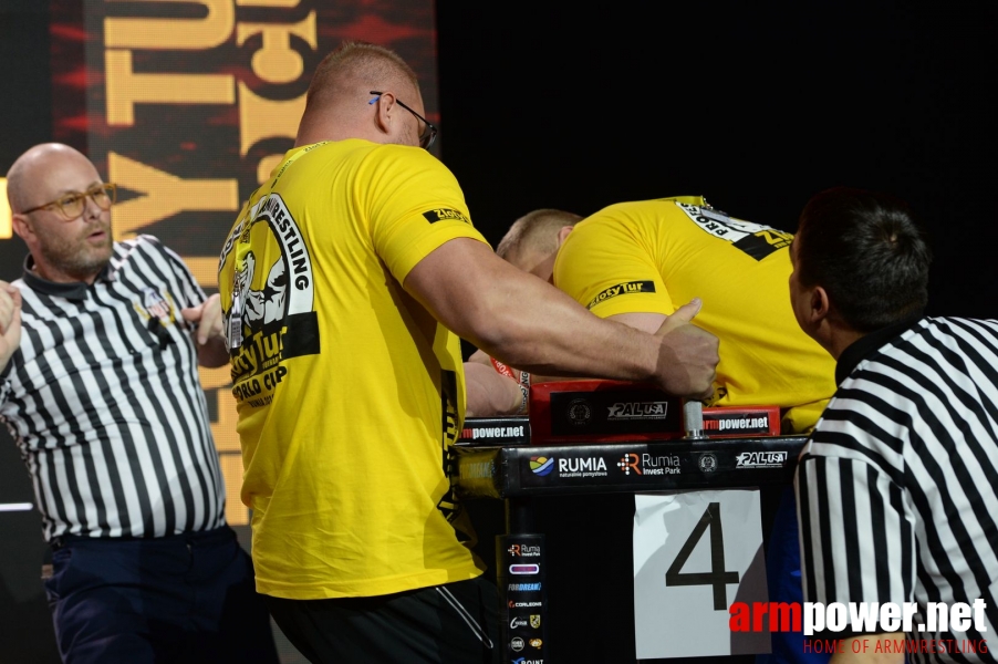 Zloty Tur 2018 - eliminations left hand # Armwrestling # Armpower.net