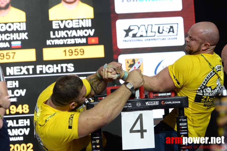 Zloty Tur 2018 - eliminations left hand # Armwrestling # Armpower.net