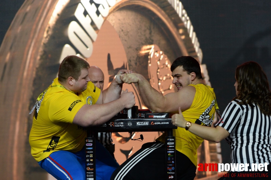 Zloty Tur 2018 - eliminations left hand # Siłowanie na ręce # Armwrestling # Armpower.net