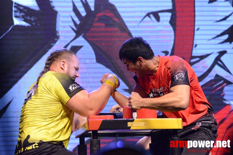 TOP-8 - Round 1 - Malaysia # Siłowanie na ręce # Armwrestling # Armpower.net