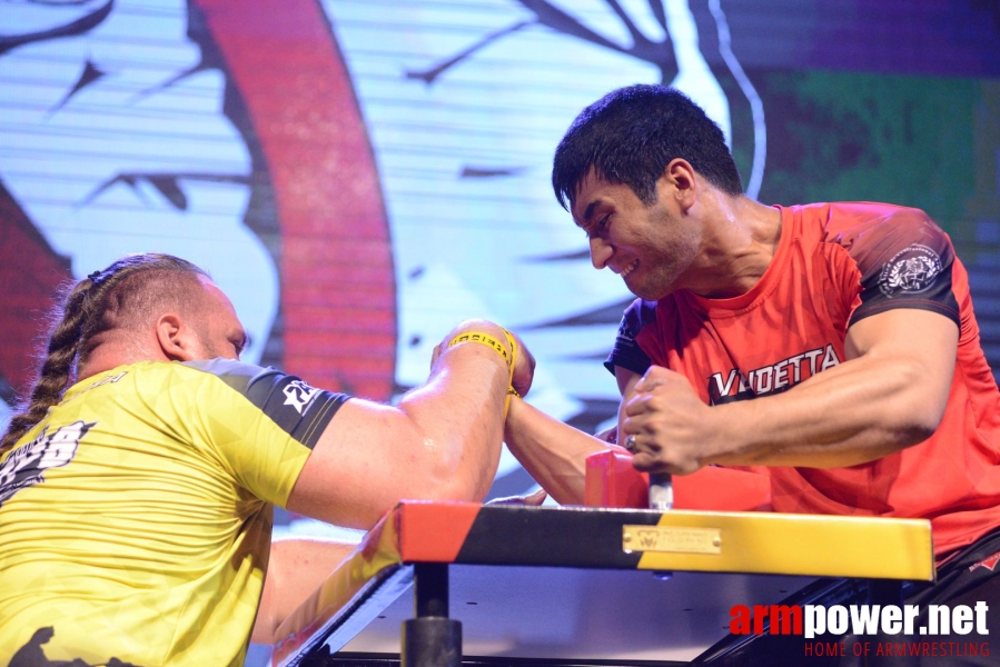 TOP-8 - Round 1 - Malaysia # Siłowanie na ręce # Armwrestling # Armpower.net