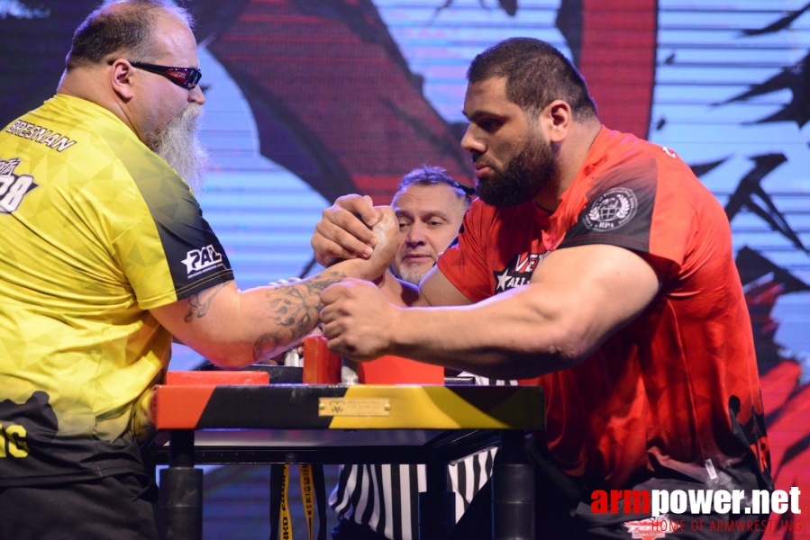 TOP-8 - Round 1 - Malaysia # Armwrestling # Armpower.net